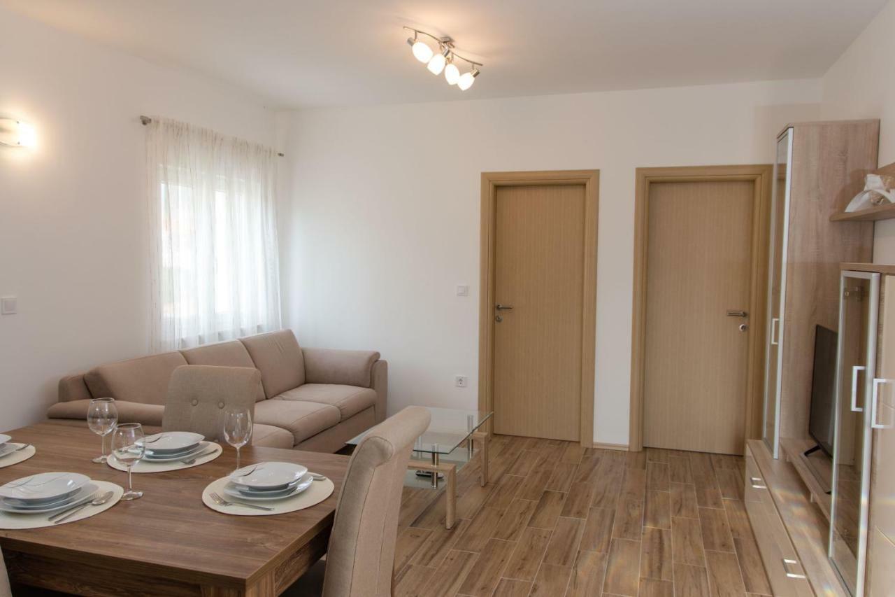 Apartman Kuzmanic Apartment Kaštela Екстериор снимка