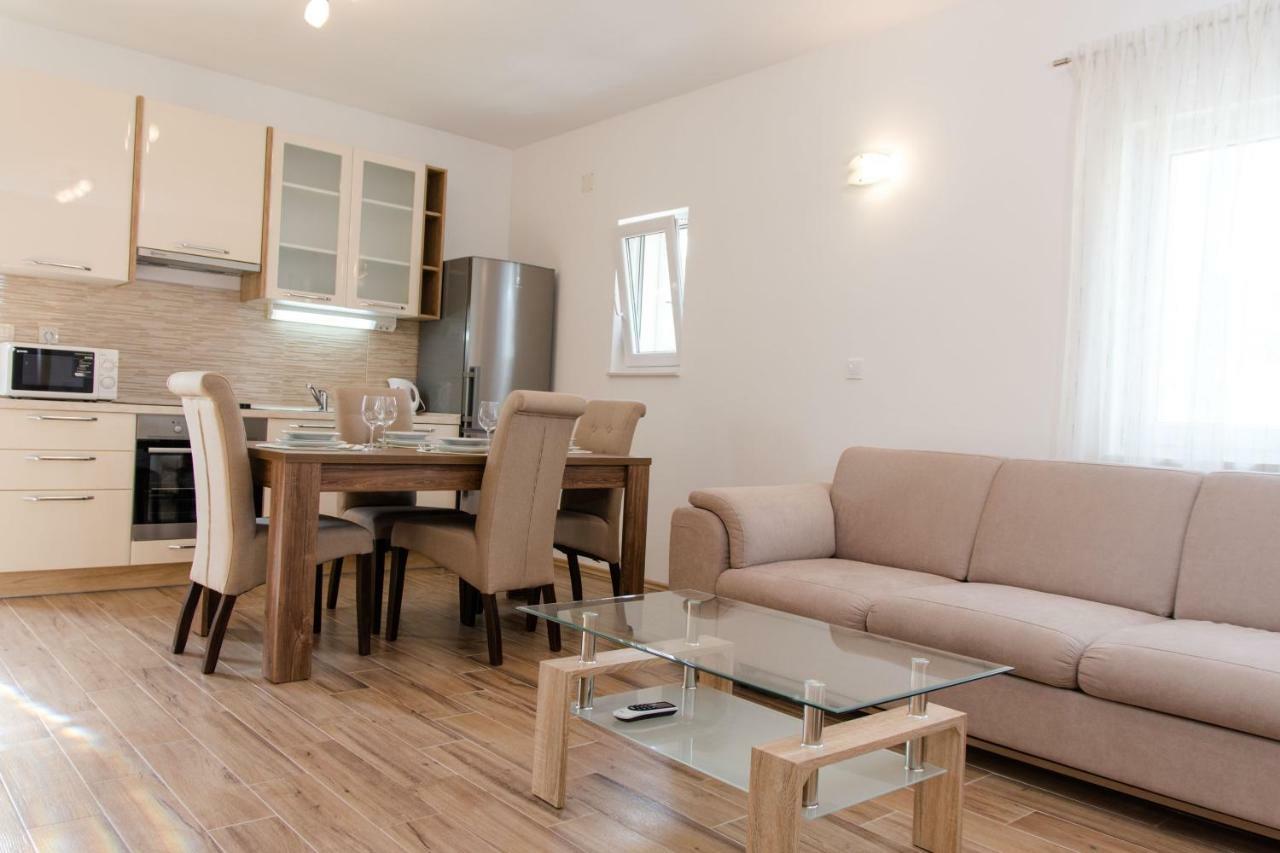 Apartman Kuzmanic Apartment Kaštela Екстериор снимка